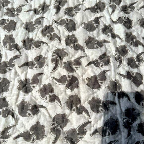 New🌟Anthropologie Quilted Blanket - Baby Elephants - Picture 3 of 4